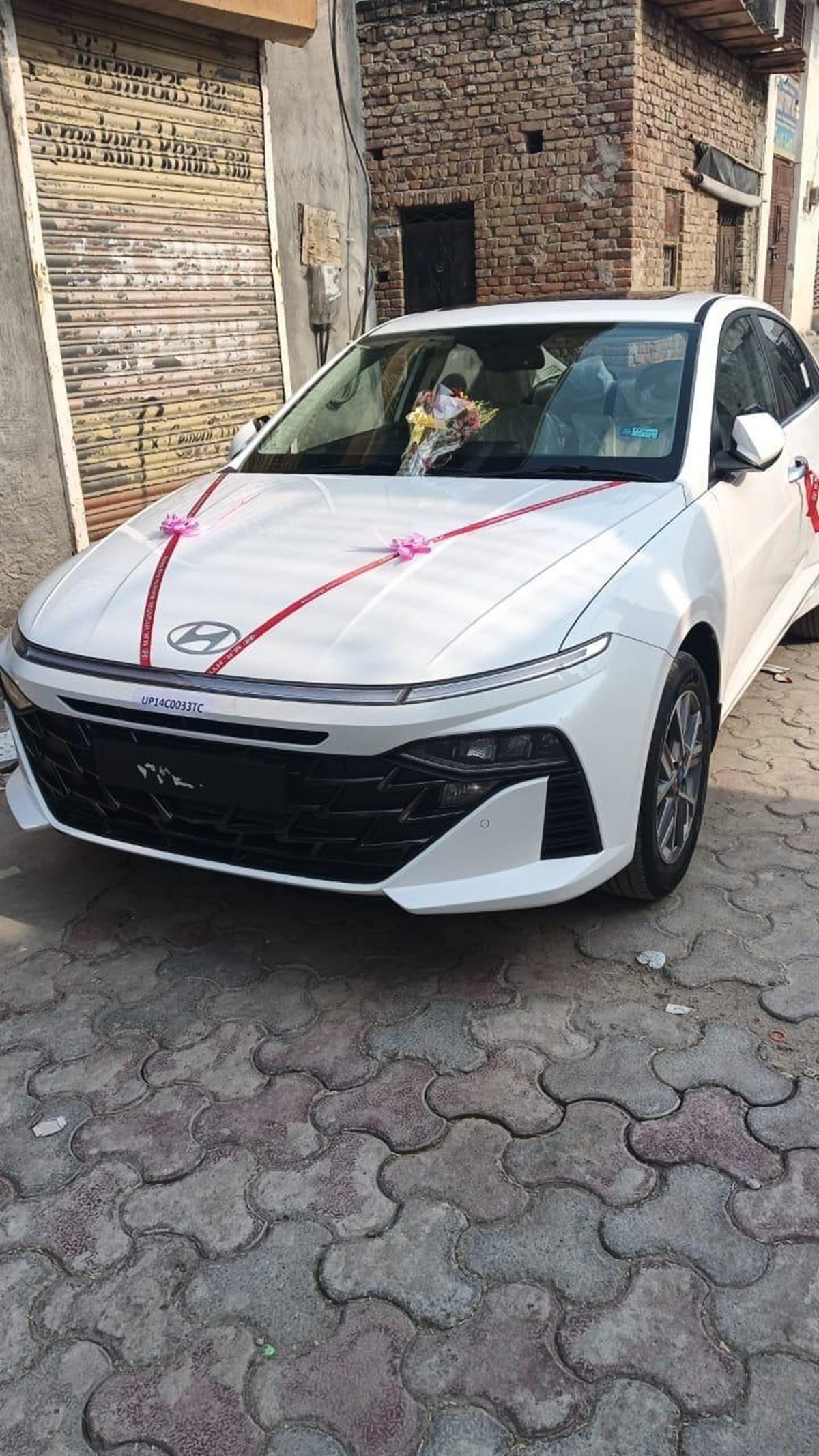 Hyundai Verna taxi in Noida